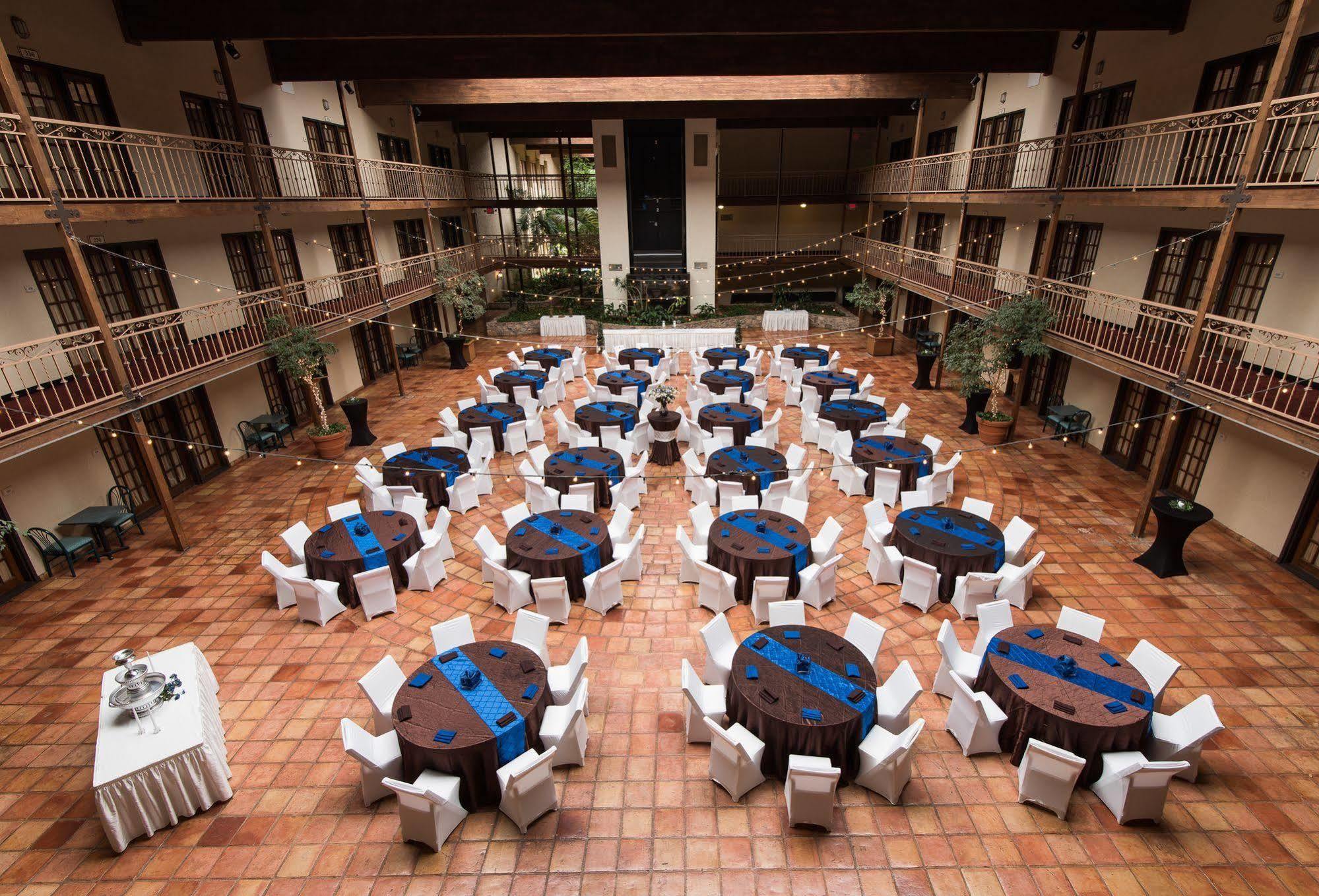 Mcm Elegante Suites Abilene Ngoại thất bức ảnh